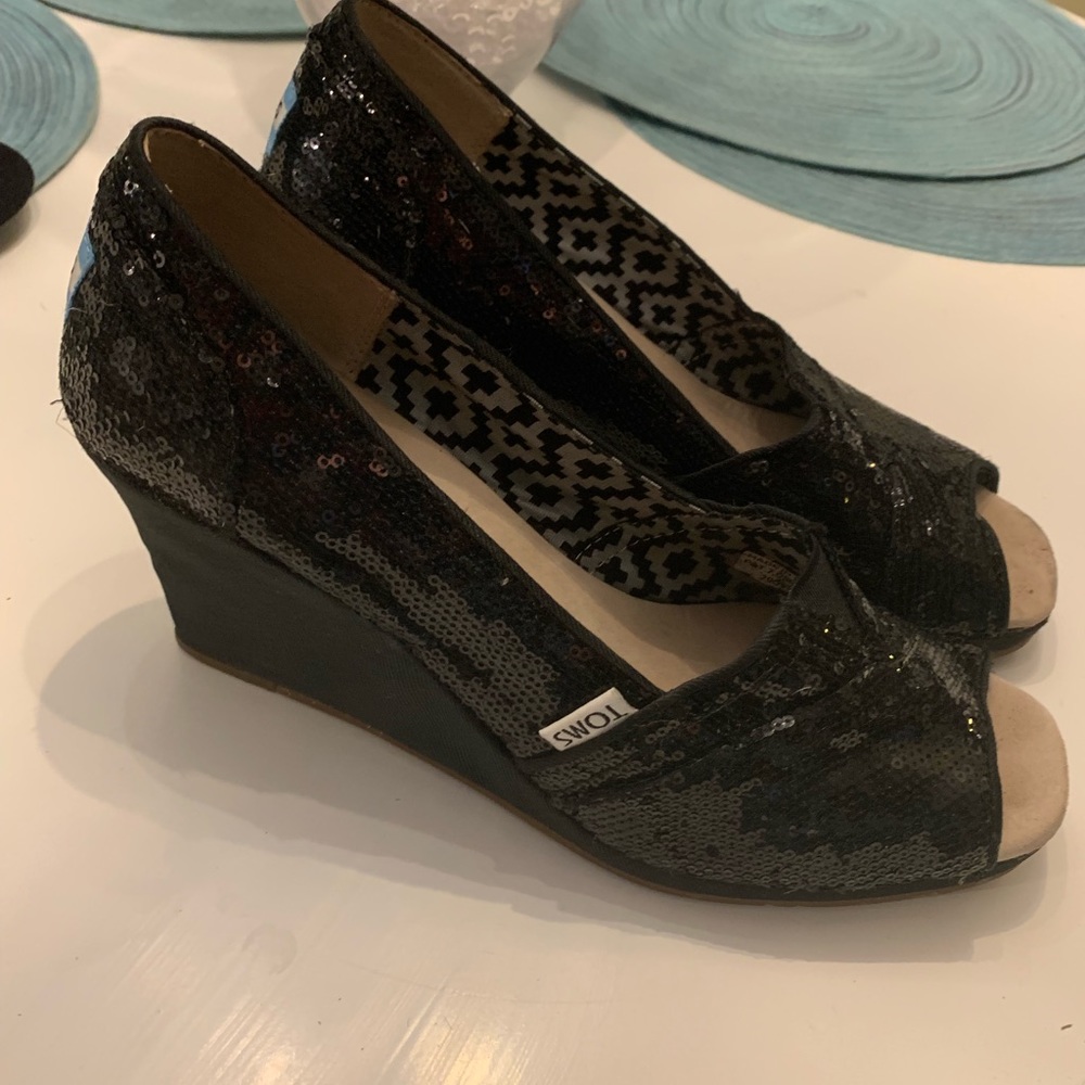 Toms sequined shoes